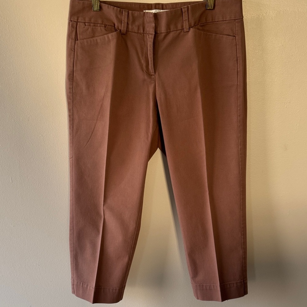 Bundle of 3 Ann Taylor Loft Capris Pants in Mauve Taupe, Cream, and Navy - Picture 2 of 16